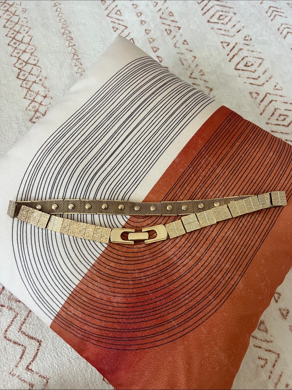 BCBG gold link belt.
